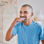 Want to Age Well? Do This While Brushing Your Teeth Every Time for Healthy Aging